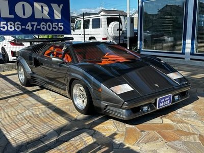 LAMBORGHINI COUNTACH - 6