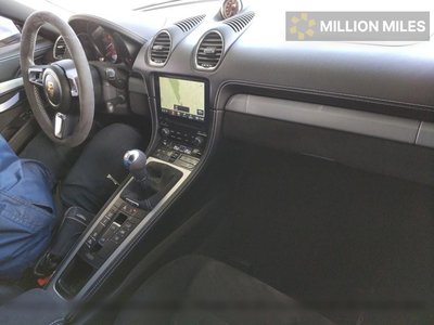 PORSCHE 718 SPYDER - 3