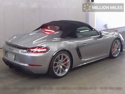 PORSCHE 718 SPYDER - 5