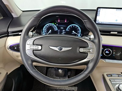 2021 Genesis GV70 thumbnail 19