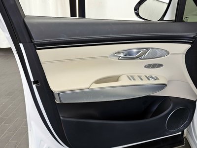 2021 Genesis GV70 thumbnail 14