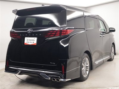 2024 Toyota ALPHARD — фото 3