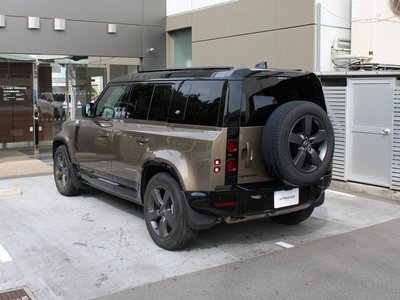 LAND ROVER DEFENDER - 9