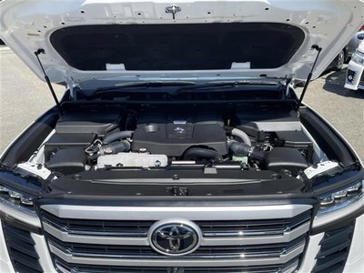 2024 Toyota LAND CRUISER 300 — миниатюра 40