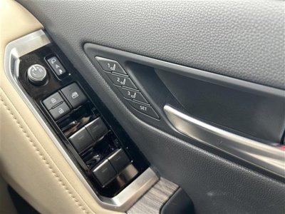 2024 Toyota LAND CRUISER 300 — миниатюра 29