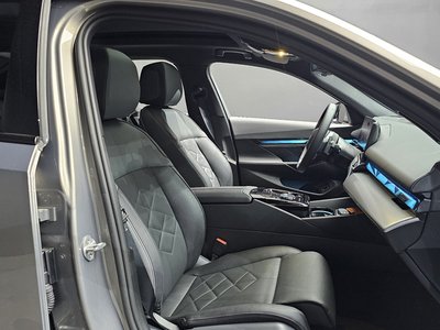 2025 BMW 5 SERIES thumbnail 16