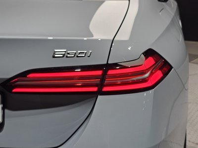 2026 BMW 5 SERIES 照片 10