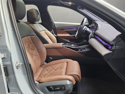صورة مصغرة 16 لـ 2026 BMW 5 SERIES