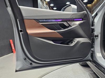 صورة مصغرة 14 لـ 2026 BMW 5 SERIES