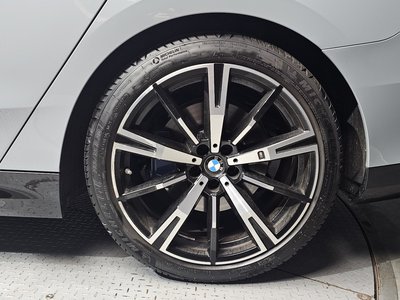 2026 BMW 5 SERIES 照片 6