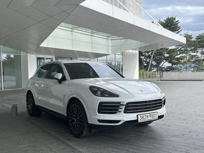صورة 1 لـ 2021 Porsche CAYENNE