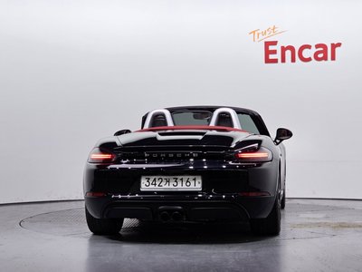 صورة 4 لـ 2019 Porsche 718