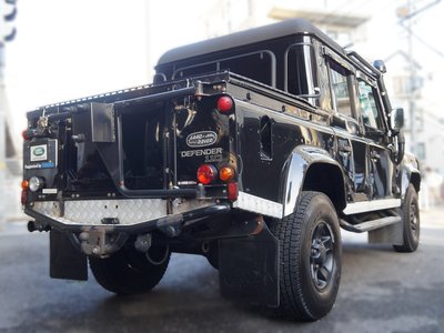 LAND ROVER DEFENDER - 5
