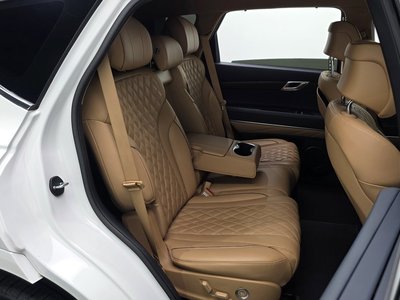 2022 Genesis GV80 — миниатюра 17