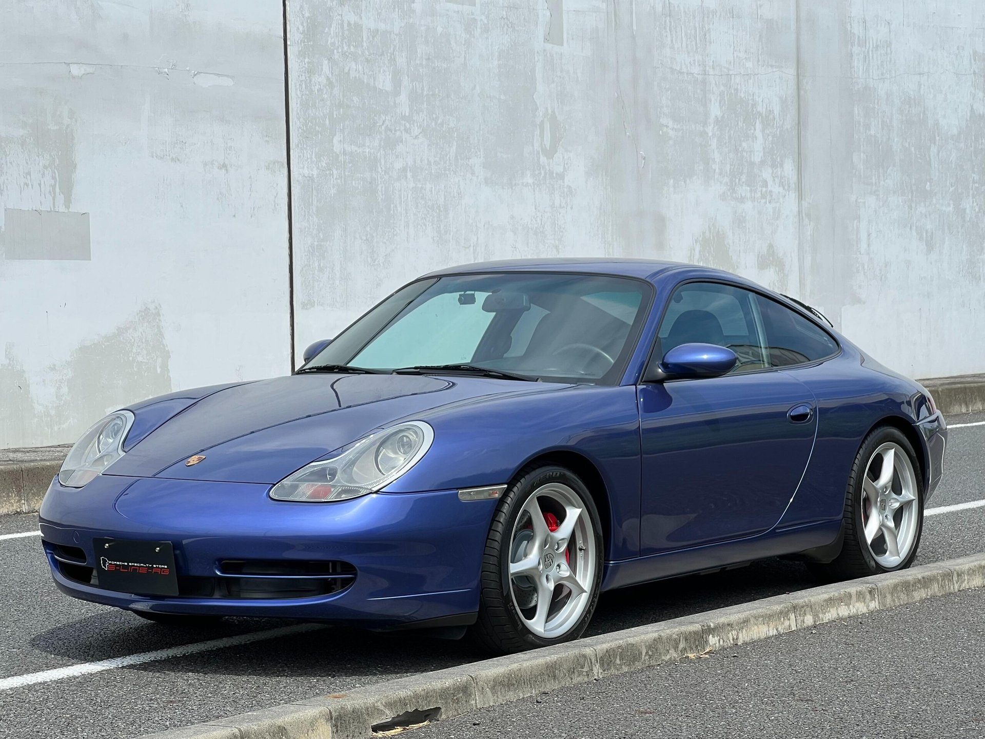 PORSCHE 911 - View 1