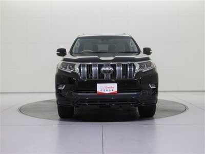 TOYOTA LAND CRUISER PRADO - 8