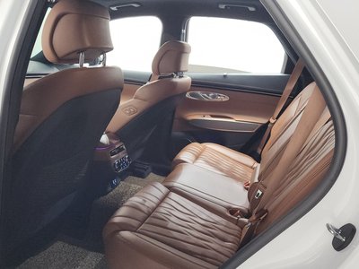 2021 Genesis GV70 — миниатюра 26