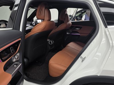 2025 Mercedes-BENZ GLC — миниатюра 16