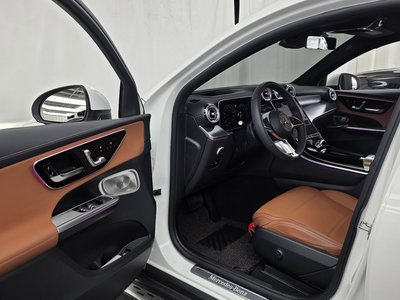 2025 Mercedes-BENZ GLC — миниатюра 13