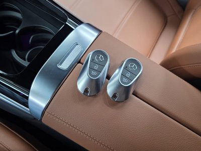 2025 Mercedes-BENZ GLC — миниатюра 31