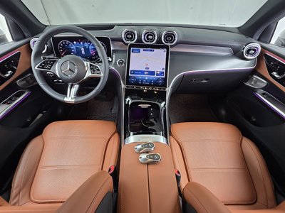2025 Mercedes-BENZ GLC photo 5