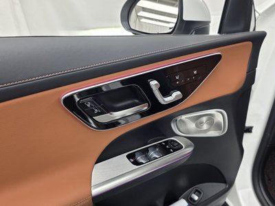 2025 Mercedes-BENZ GLC — миниатюра 37