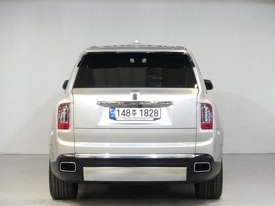 ROLLS-ROYCE CULLINAN - 2