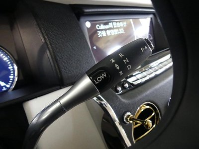 ROLLS-ROYCE CULLINAN - 8