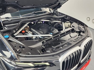 BMW X7 - 7