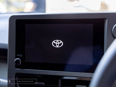 TOYOTA YARIS - 3