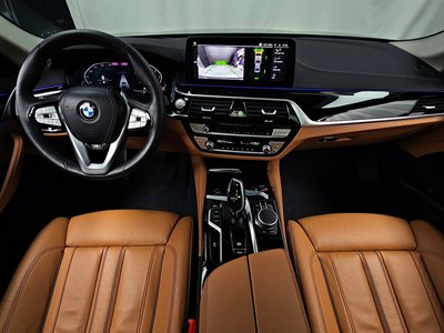 2021 BMW 5 SERIES 照片 6