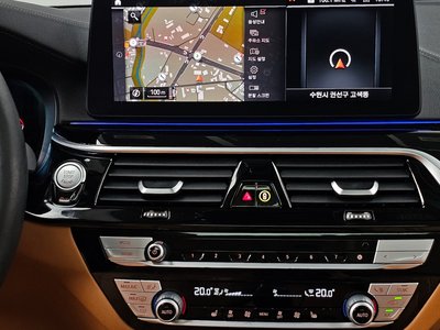 2021 BMW 5 SERIES — миниатюра 21