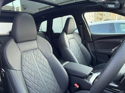 2025 AUDI SQ5 — миниатюра 15
