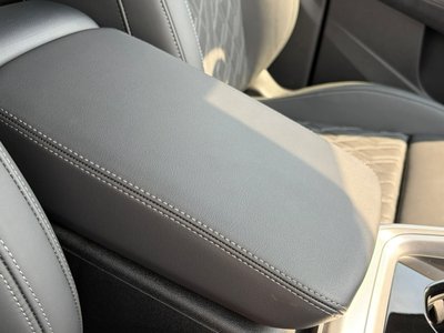 2025 AUDI SQ5 — миниатюра 30