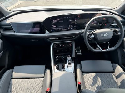 2025 AUDI SQ5 — фото 3
