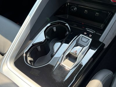 2025 AUDI SQ5 — миниатюра 29