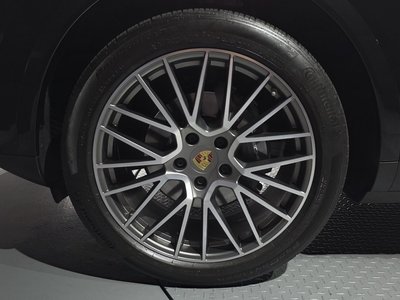 PORSCHE CAYENNE - 6