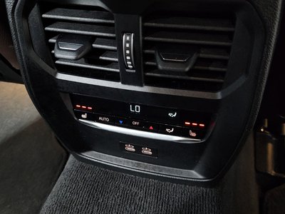 2024 BMW I4 缩略图 17