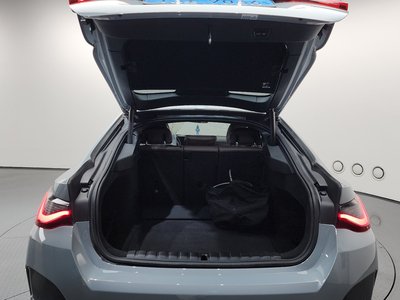 2024 BMW I4 缩略图 18