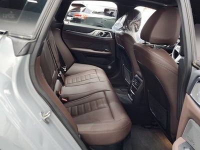 2024 BMW I4 缩略图 11