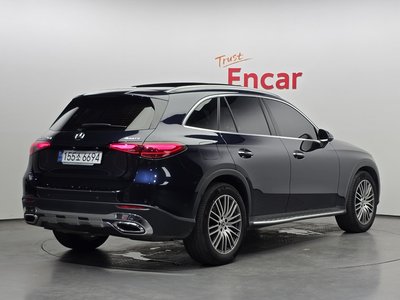 MERCEDES-BENZ GLC - 4
