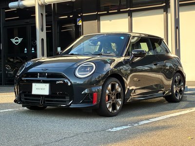 2025 MINI COOPER photo 1