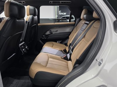 2023 LAND Rover RANGE ROVER SPORT thumbnail 16