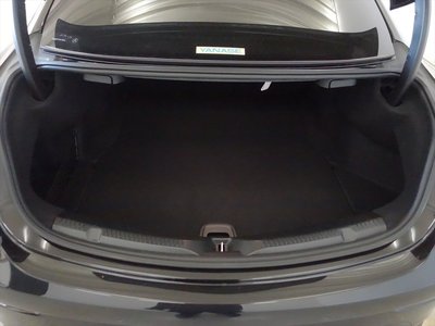 MERCEDES-BENZ E-CLASS - 10