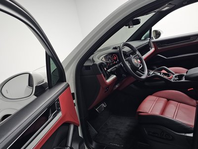 صورة مصغرة 13 لـ 2025 Porsche CAYENNE
