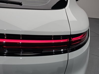 2025 Porsche CAYENNE 照片 10