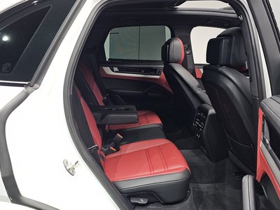 صورة مصغرة 17 لـ 2025 Porsche CAYENNE