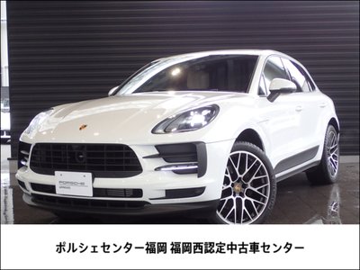 PORSCHE MACAN - 1