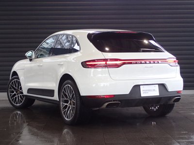 PORSCHE MACAN - 6