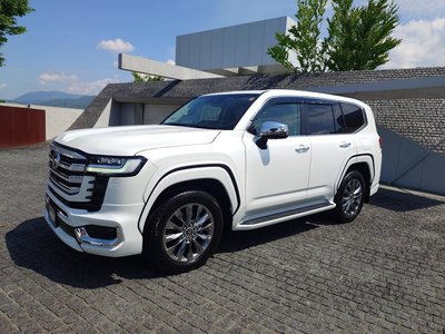 TOYOTA LAND CRUISER 300 - 2